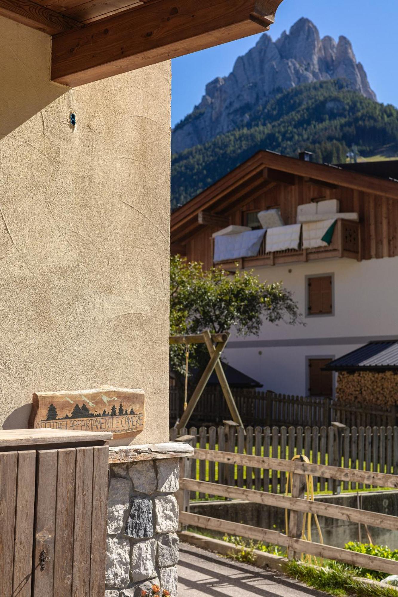 Majon De La Nona Otel Pozza di Fassa Dış mekan fotoğraf