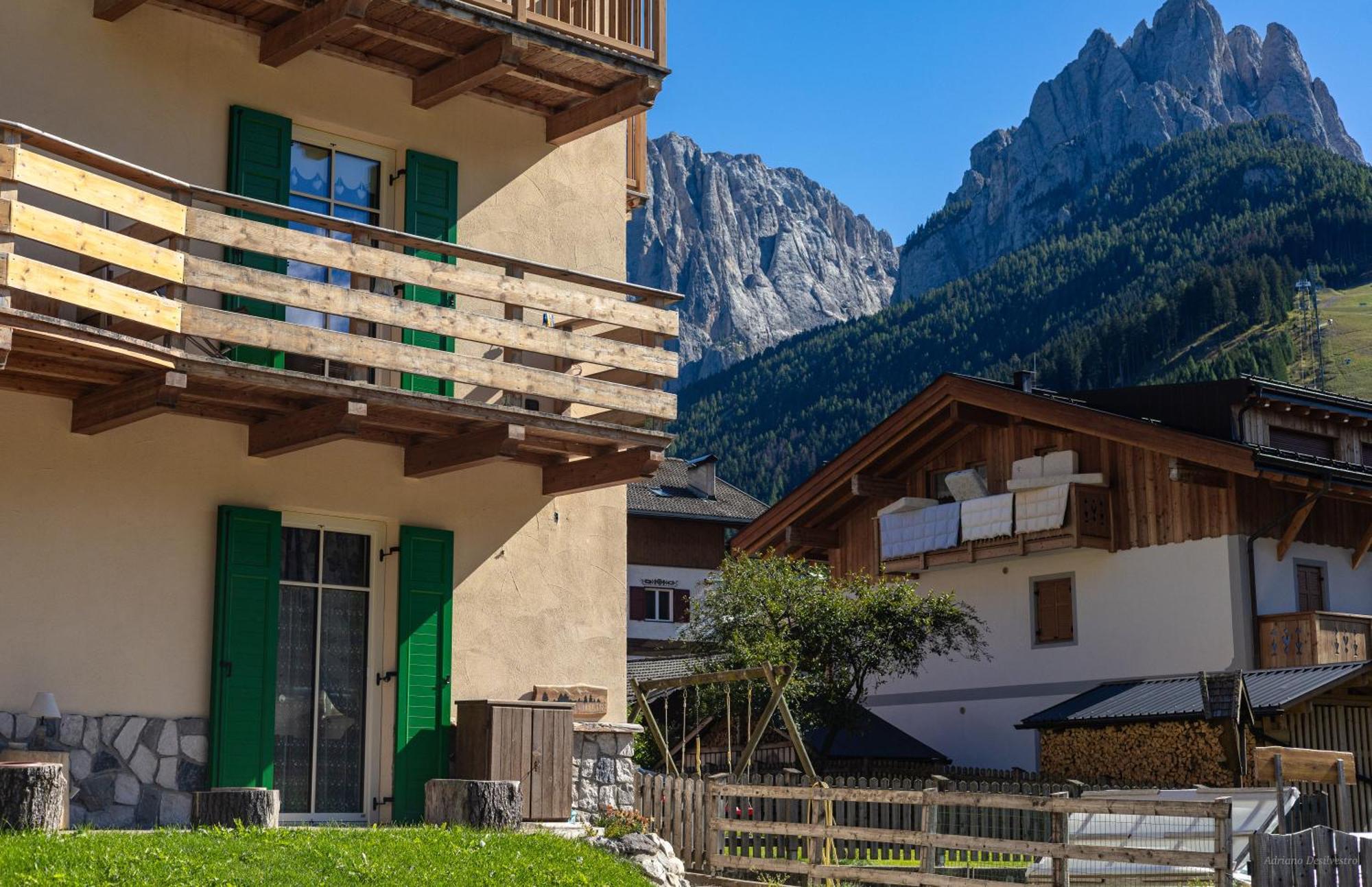Majon De La Nona Otel Pozza di Fassa Dış mekan fotoğraf