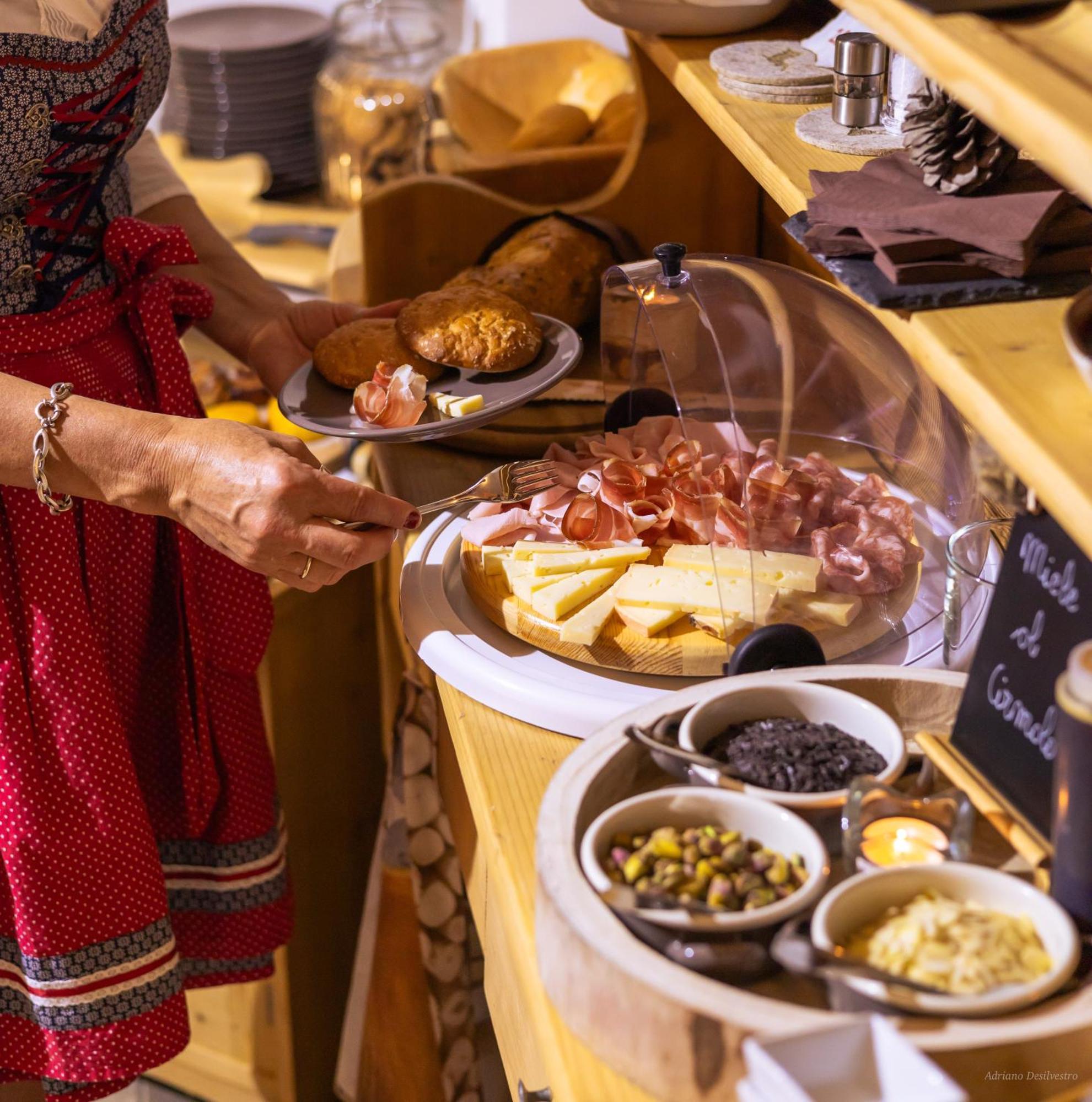 Majon De La Nona Otel Pozza di Fassa Dış mekan fotoğraf