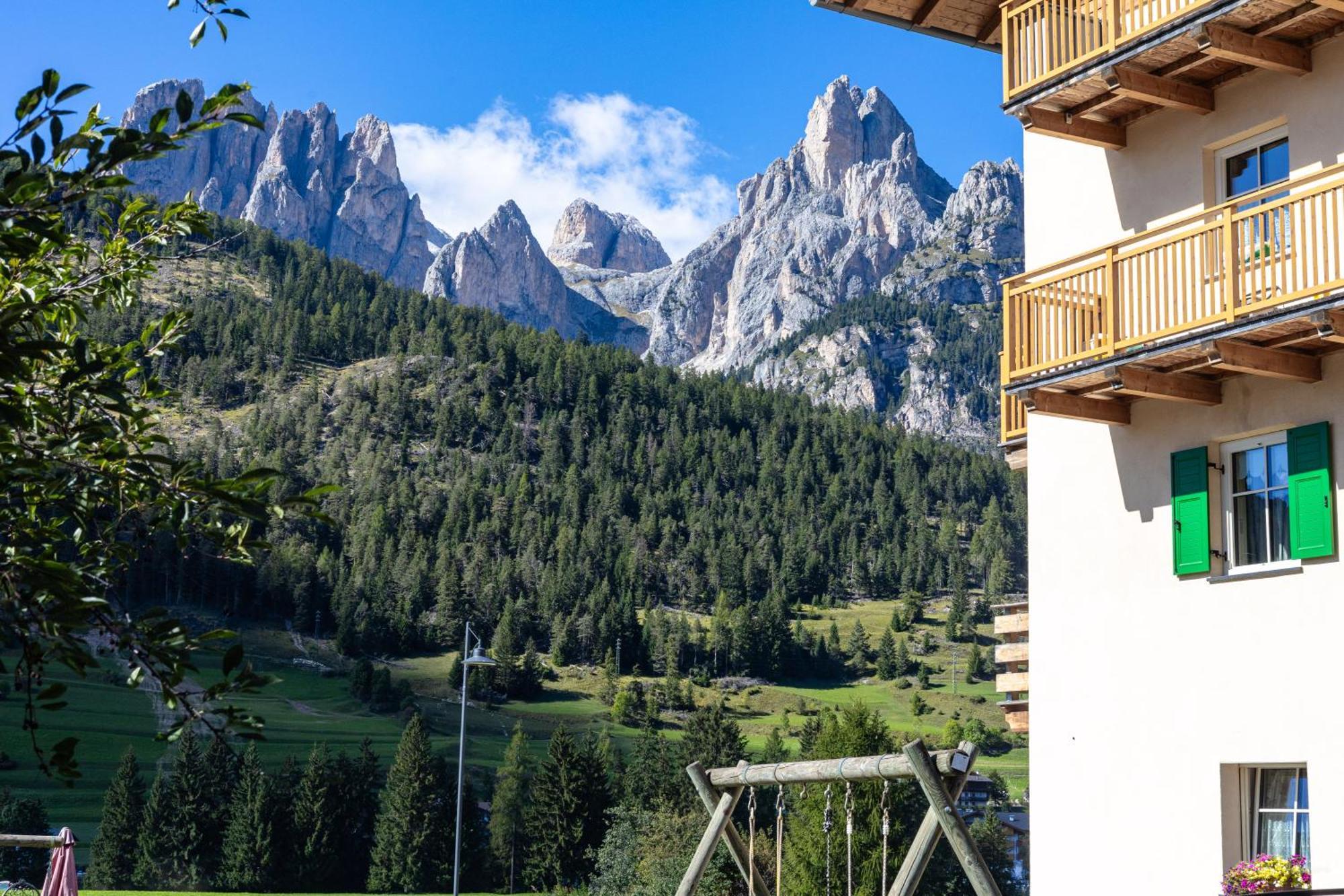 Majon De La Nona Otel Pozza di Fassa Dış mekan fotoğraf